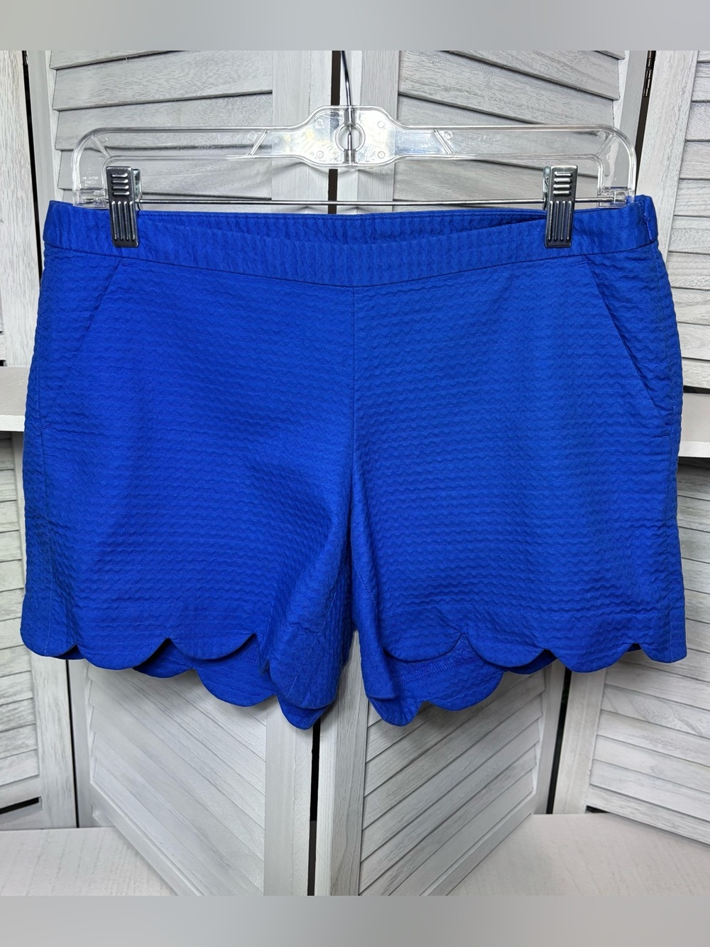 Lilly Pulitzer Bright Blue Scalloped Hem Shorts Size 0